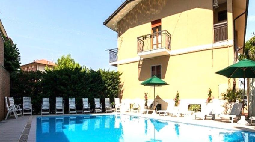 Bruna Hotel