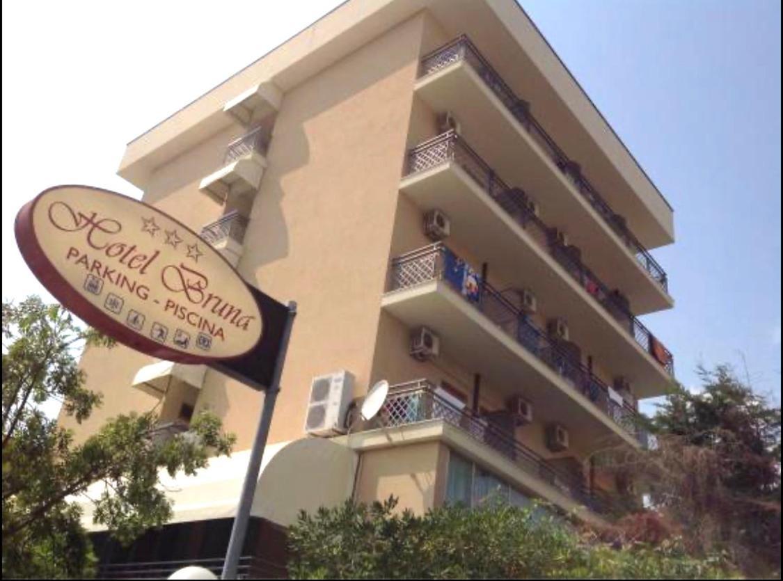 Bruna Hotel 3*